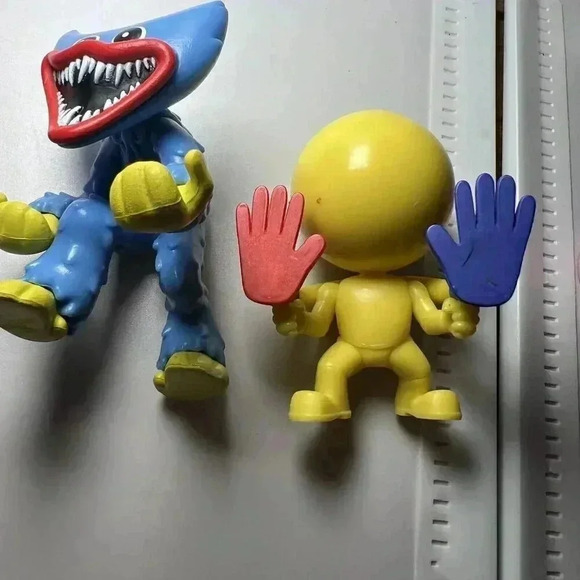 Poppy Playtime 5- Piece Series 1 Minifigure Collector Set Licensed Action Figure - Picture 4 of 6